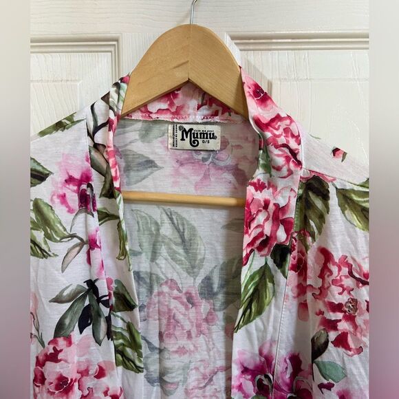 Show me your Mumu Brie Robe/Kimono Floral Pink and White, shabby chich, boho - Picture 2 of 5